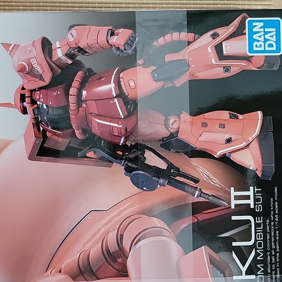 Bandai Hobby MS-06S ZAKU II Principality of Zeon Char Aznable's Custom Suit - Picture 7 of 7